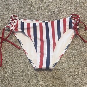 NWT Size S Modlily bikini bottoms with Side Ties ❤️❤️